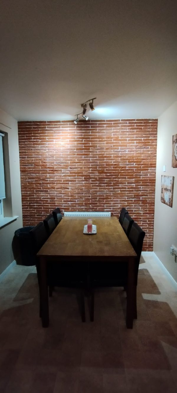 Rosewood Red Brick Slips Feature Wall